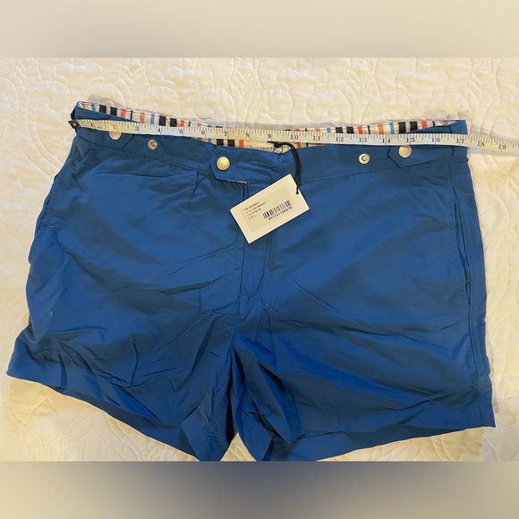 Solid + striped swim trunks - Picture 5 of 5